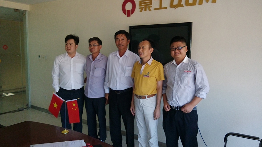 QGM Cement Block Making Machine wis dileksanakake ing Vietnam